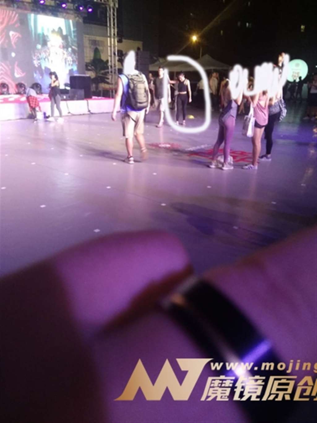 图片[3]-【咔喳赛贴】散场聊天-街拍流行馆