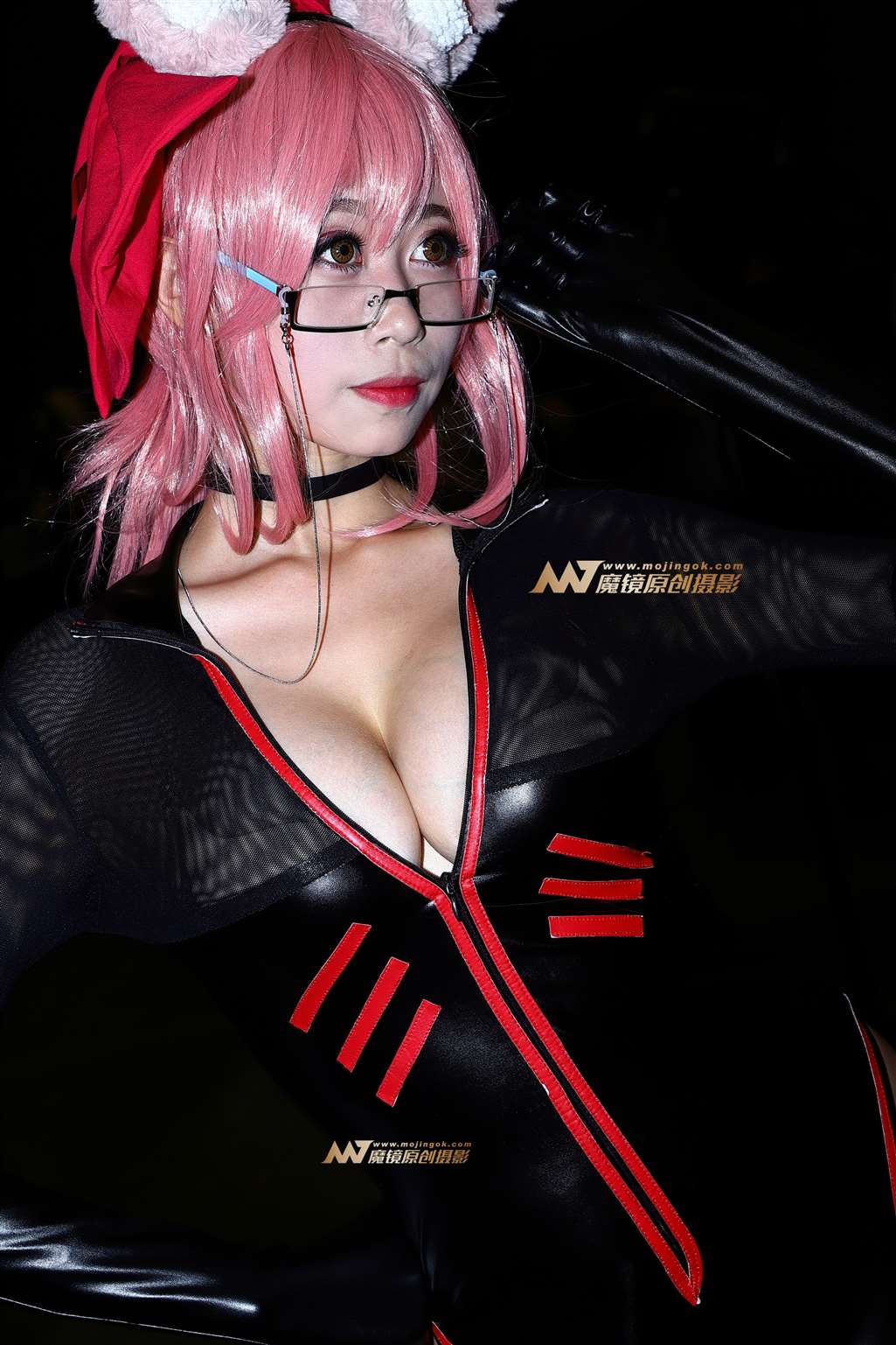 图片[3]-紧身皮裤小狐仙coser-街拍流行馆