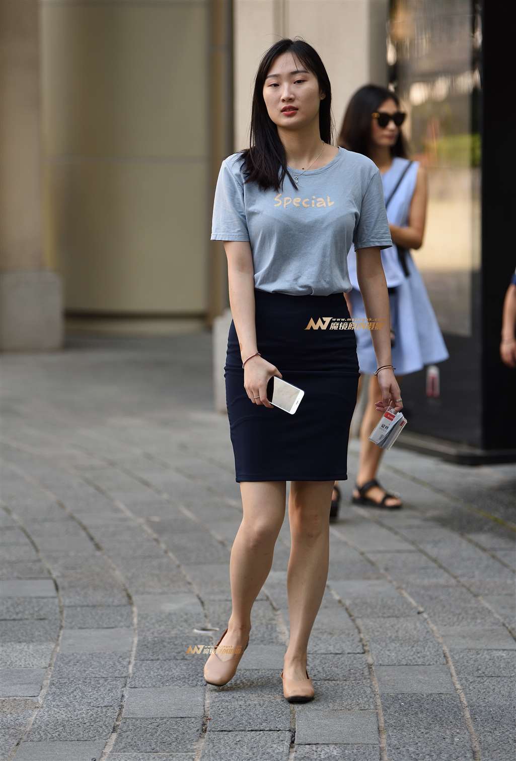图片[5]-工作之余的办公室女女-街拍流行馆