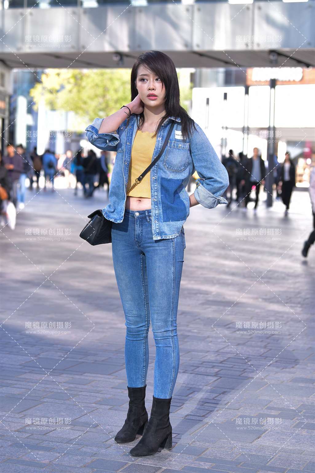 图片[1]-【红石赛帖】漂亮性感的牛仔美女-街拍流行馆