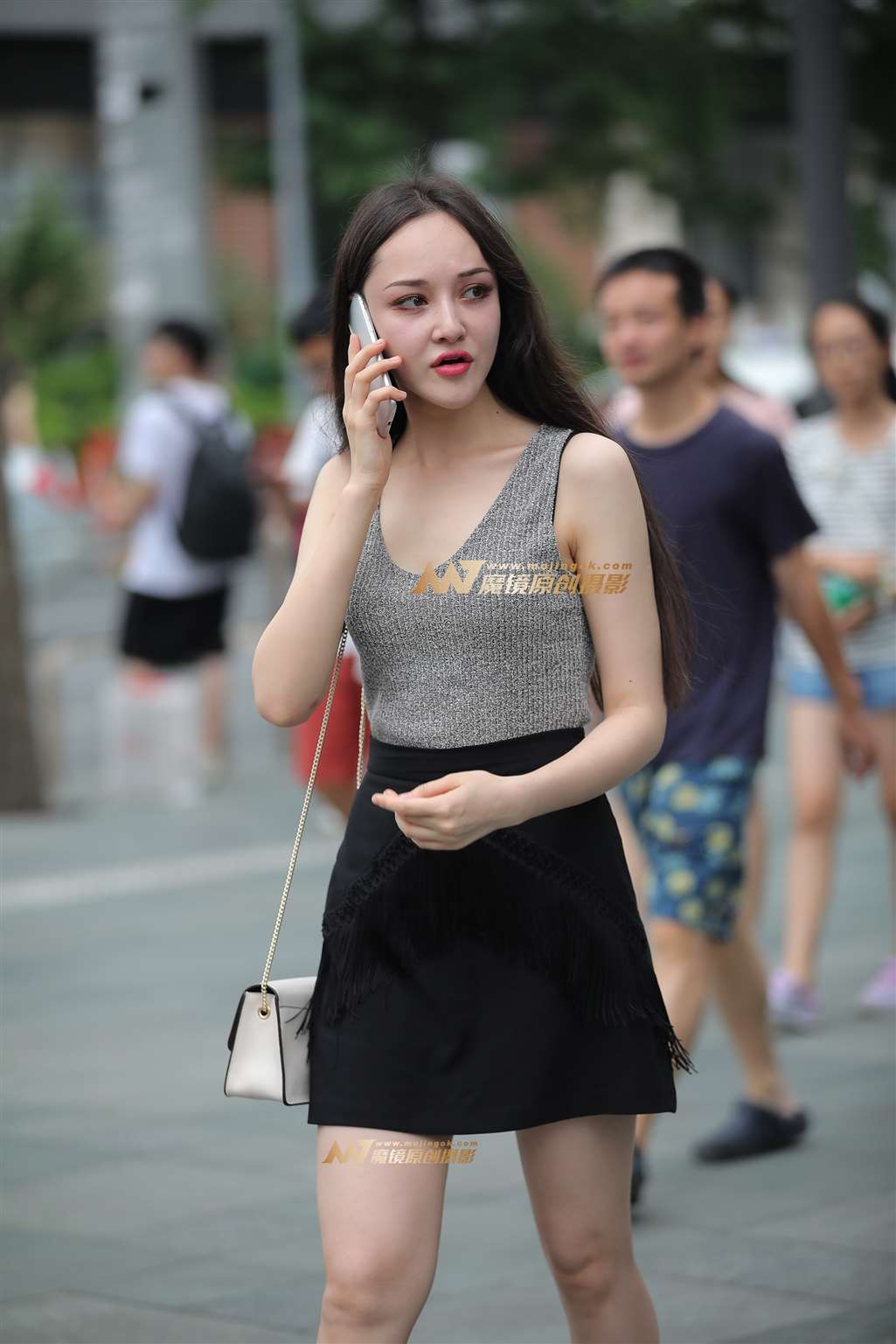 图片[2]-【凯恩赛帖】白白净净的漂亮女孩-街拍流行馆