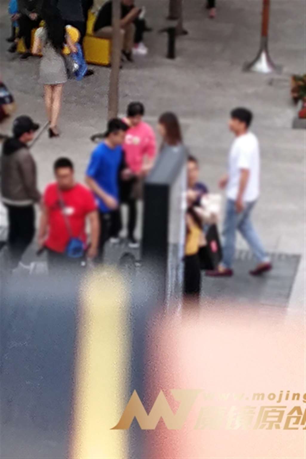 图片[3]-【小默赛帖】第1291篇美女款款而行-街拍流行馆