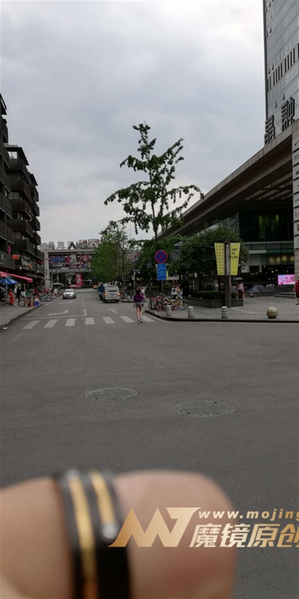 图片[3]-【视觉冲击赛帖】高腰热裤，特显性感的美眉-街拍流行馆