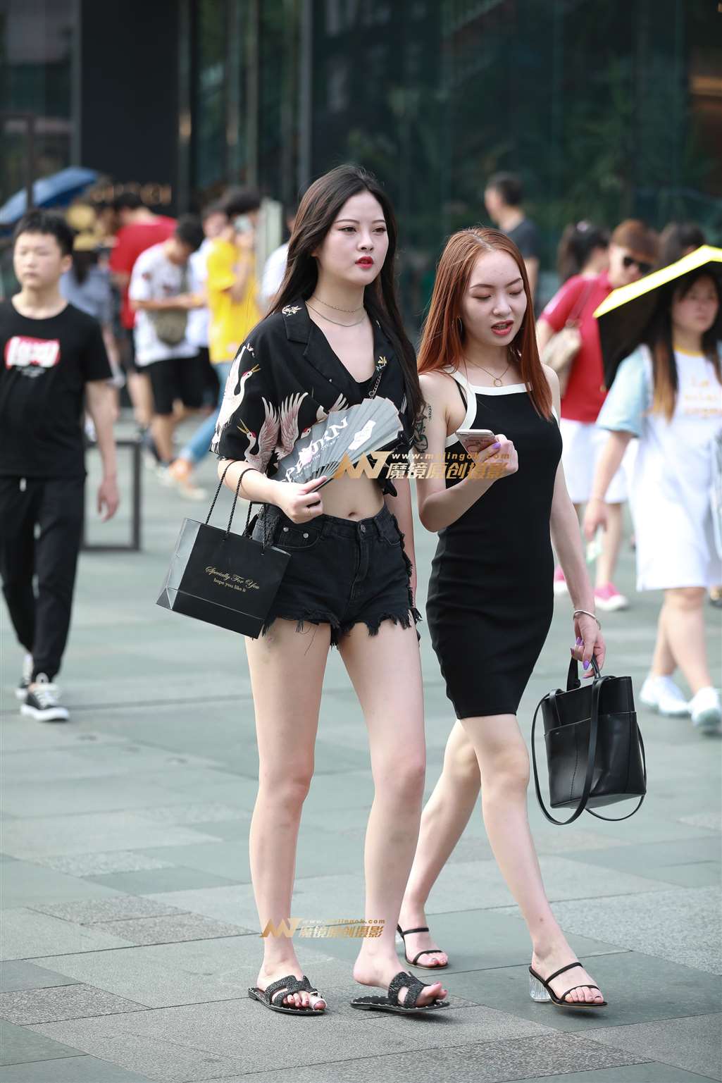 图片[5]-【凯恩赛贴】长腿热裤美眉-街拍流行馆