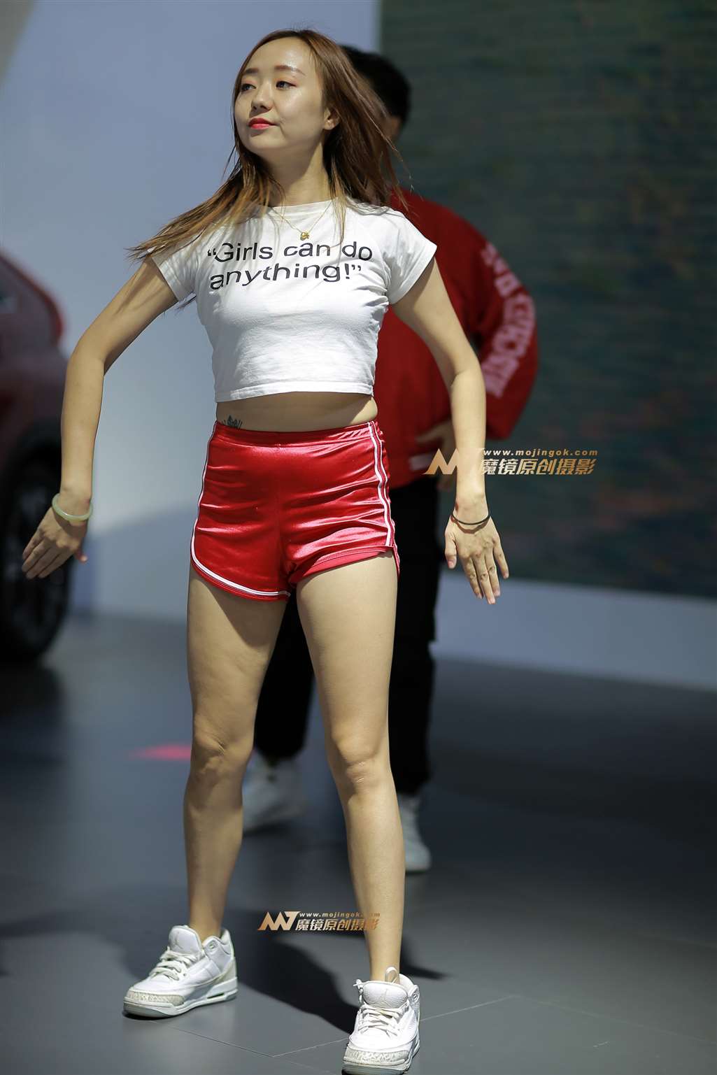 图片[1]-车展Dancer-街拍流行馆