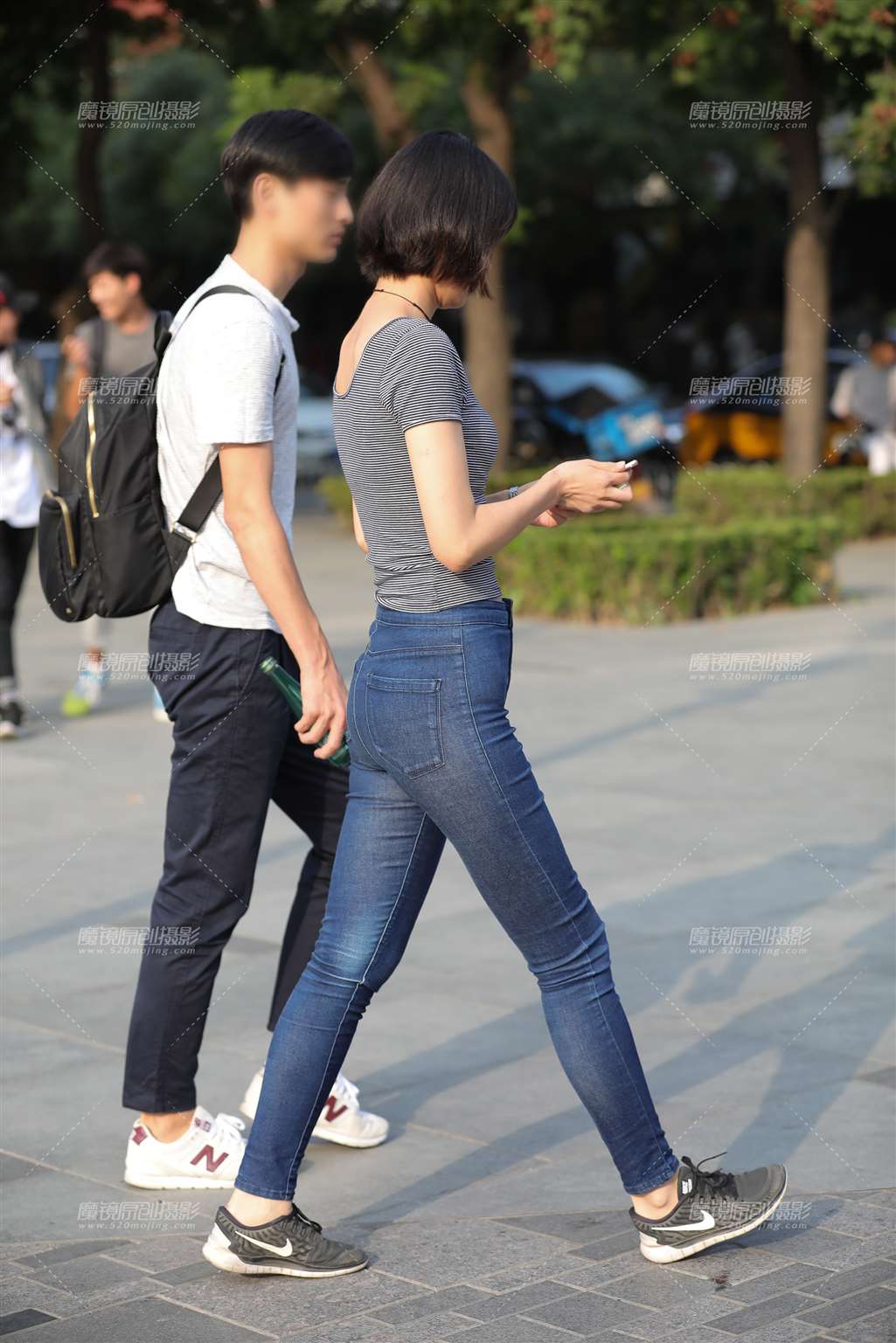 图片[2]-紧致牛仔-街拍流行馆