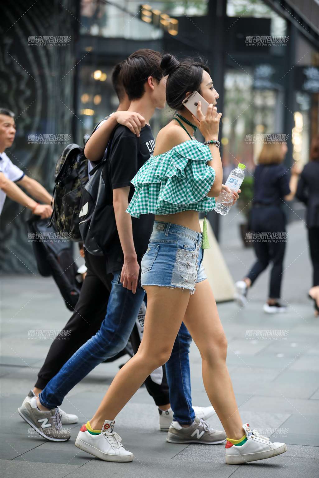 图片[3]-热裤美眉-街拍流行馆