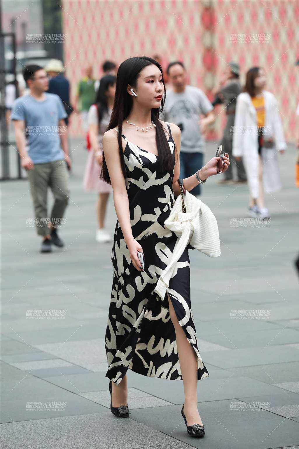 图片[1]-端庄气质的搭配 让人看到不一样的美-街拍流行馆