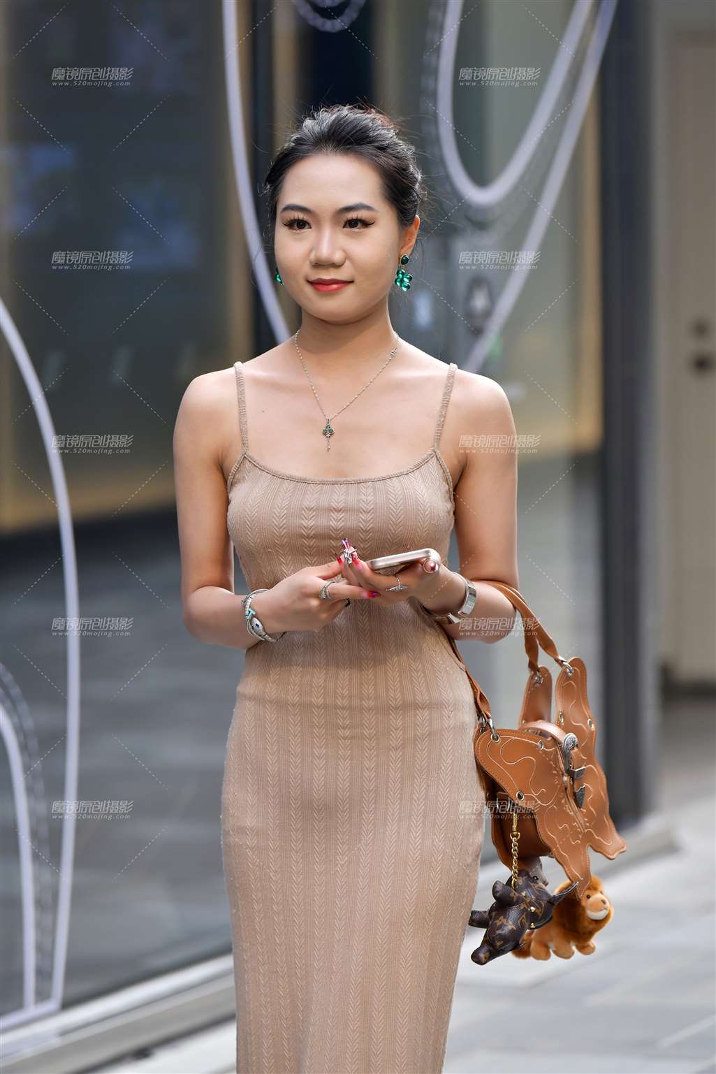 图片[3]-逛街长裙美女-街拍流行馆