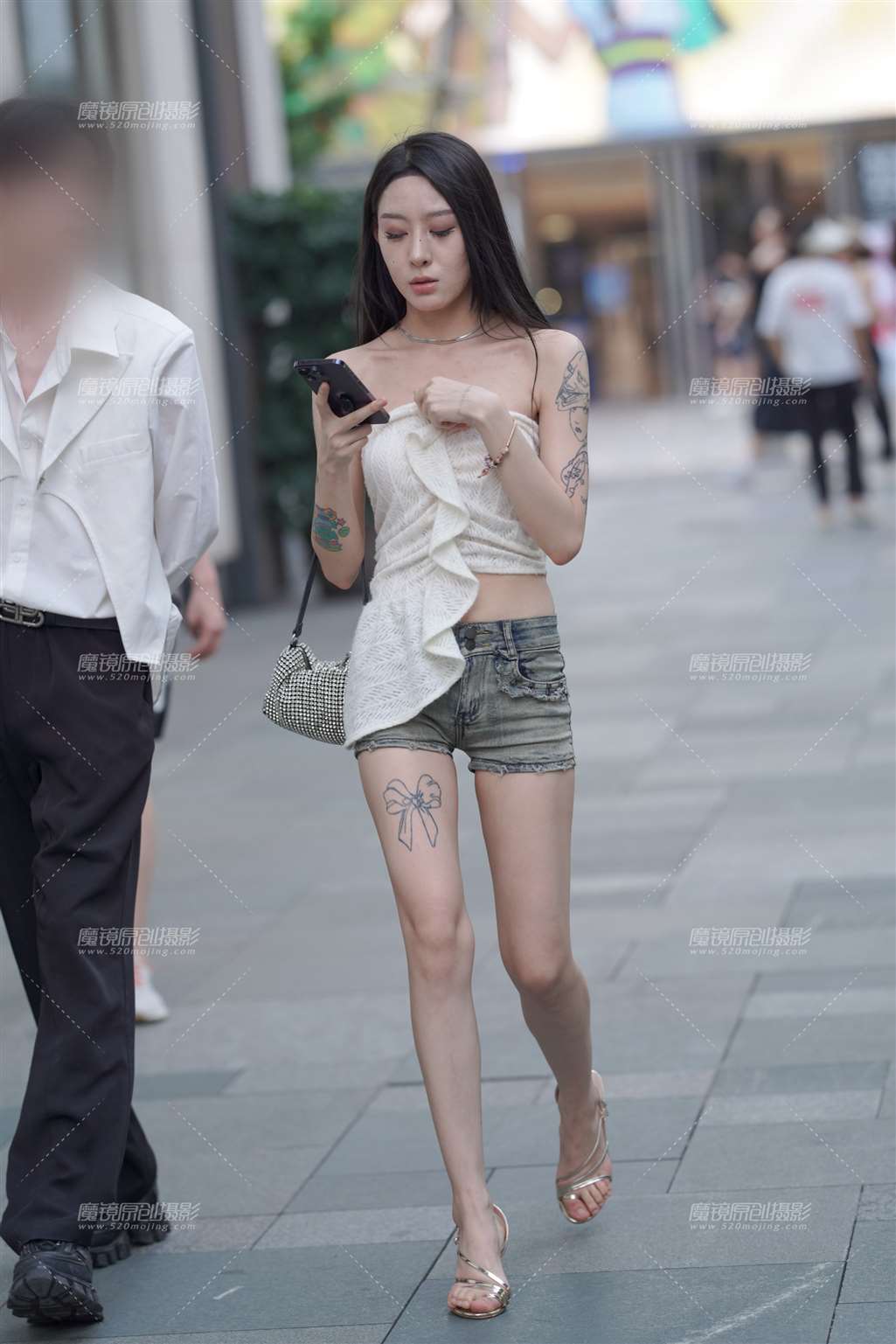 图片[5]-热裤长腿-街拍流行馆