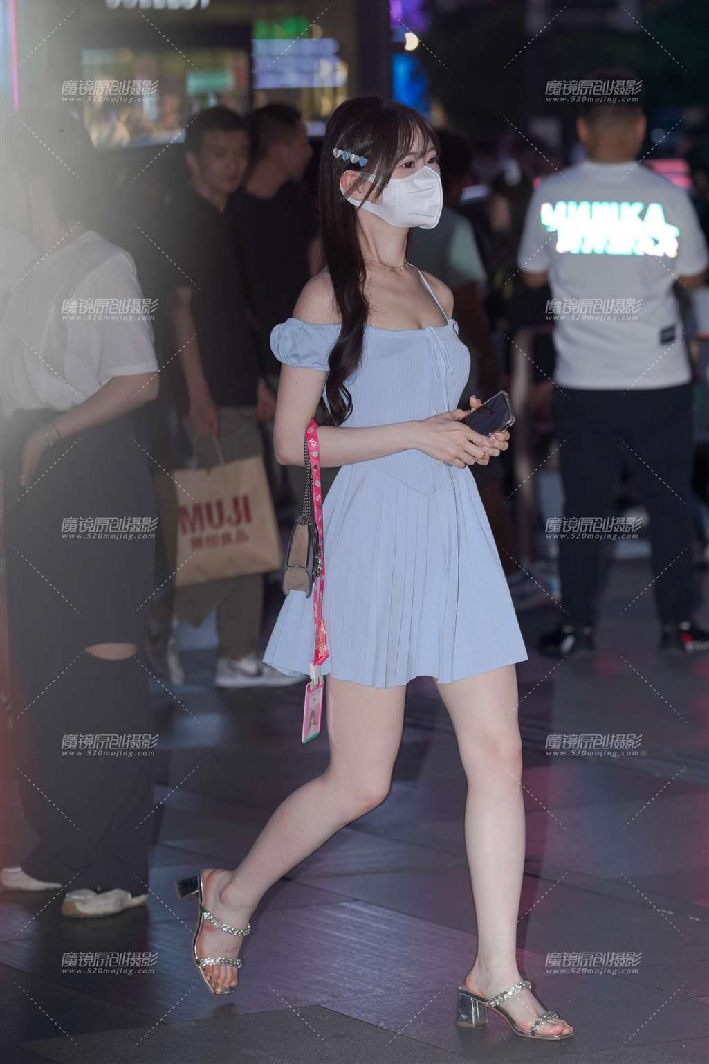 图片[1]-白嫩如凝脂-街拍流行馆