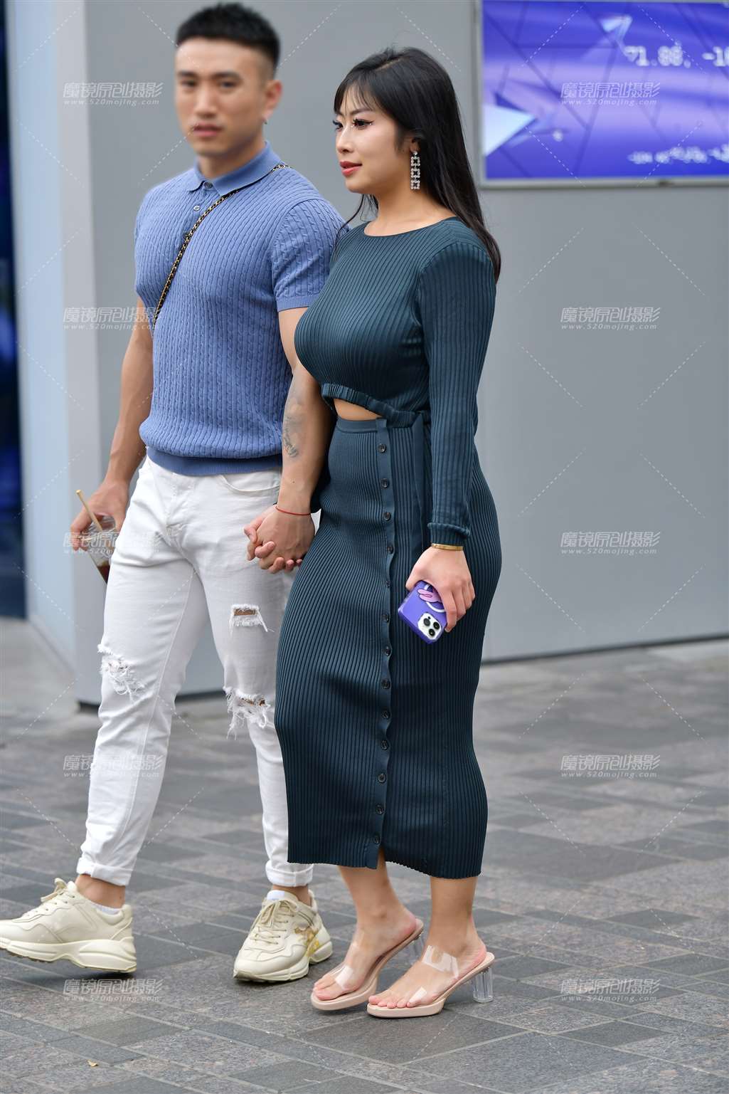 图片[1]-超级漂亮长裙气质美女-街拍流行馆