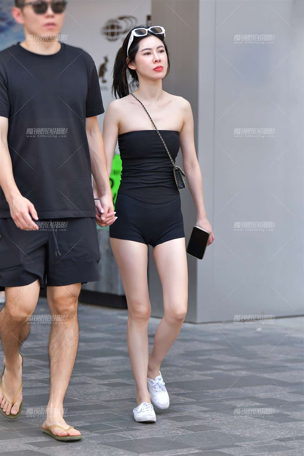 图片[4]-超级漂亮气质热裤美女-街拍流行馆