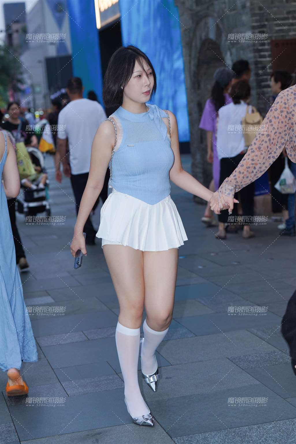 图片[1]-美腿白丝-街拍流行馆